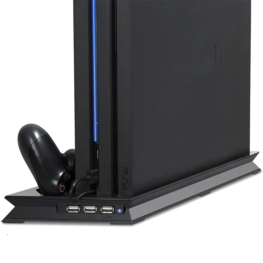 Per PS 4 PRO Supporto Verticale di Raffreddamento 2 Controller Charger Charging Dock Station 2 con Doppia porta di Ricarica 1 USB e 2 HUB per Play station 4 Pro Console (NERO)