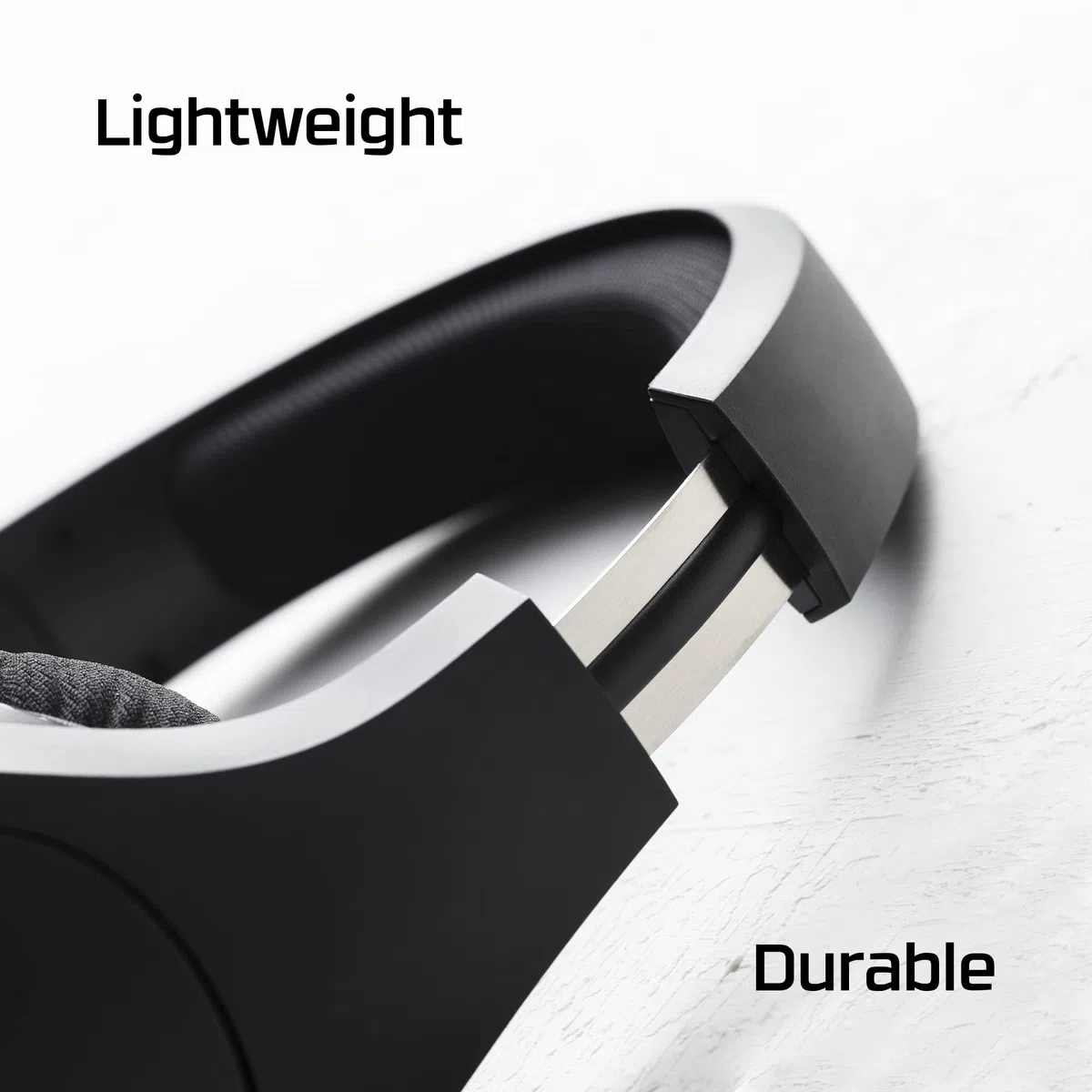 HyperX Cloud Stinger Core, Cuffie da Gaming Senza Filo, Connessione a 2,4 GHz, Telaio in Acciaio, Cuscinetti in Memory Foam Rivestiti in Tessuto, Autonomia Fino a 17 Ore, Adatto per PC, Nero