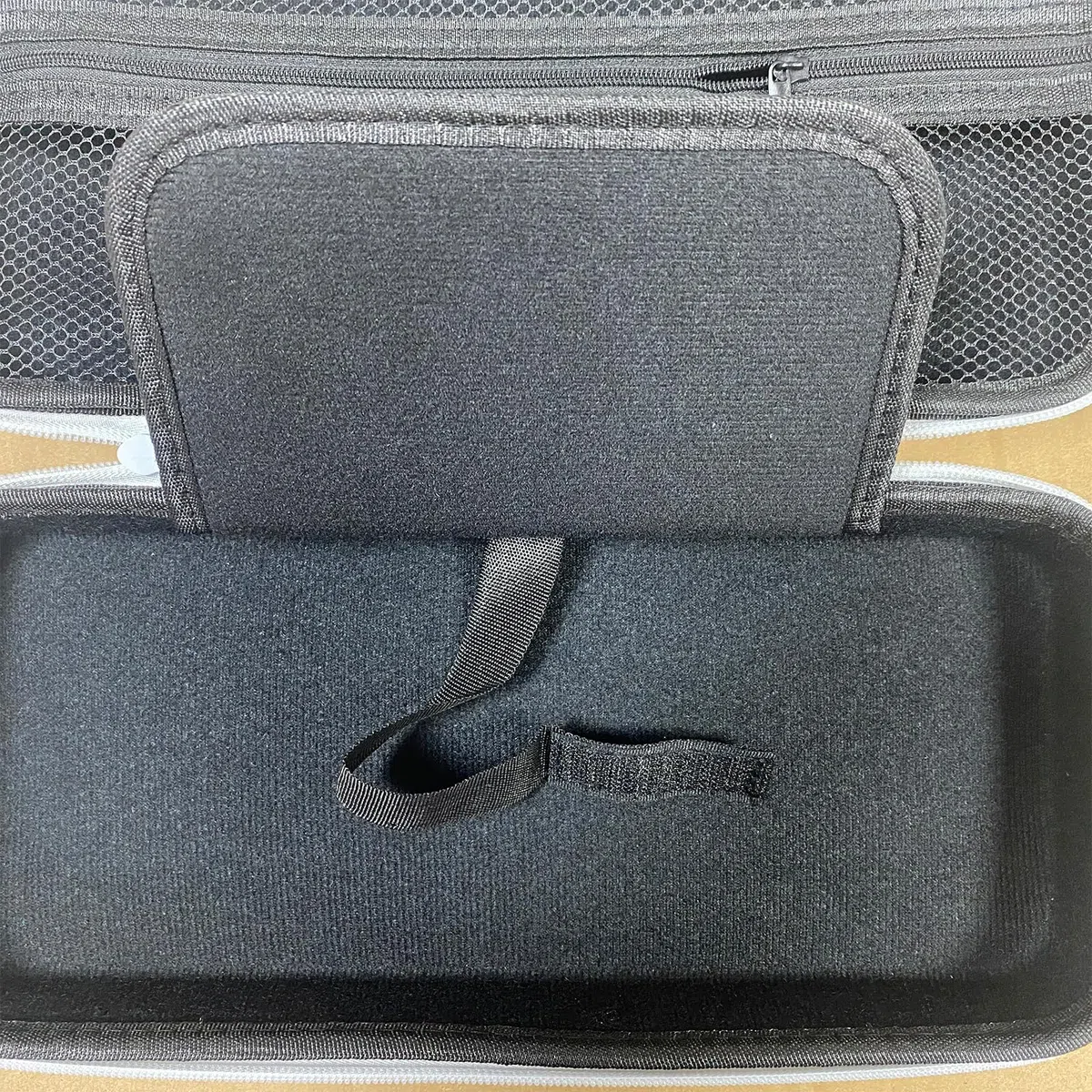 Hzycwgone Custodia per MSI Claw,Viaggio Borsa di Trasporto per MSI Claw A1M Gioco Portatile,Custodia Rigida con Slot per Schede di Gioco & Tasca a Rete per MSI Claw Accessori(Bianco)