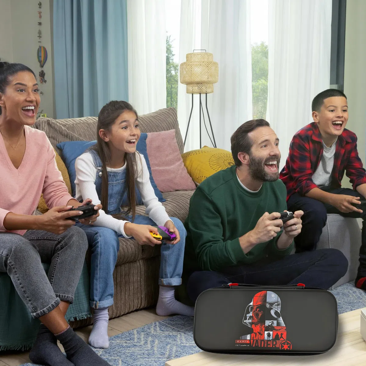 WONDEE Custodia per Nintendo Switch, Switch Oled e Lite STAR WARS Darth Vader con protezione interna per lo schermo e spazio per 10 giochi - Custodia Protettiva Nintendo Switch, Star Wars Regali