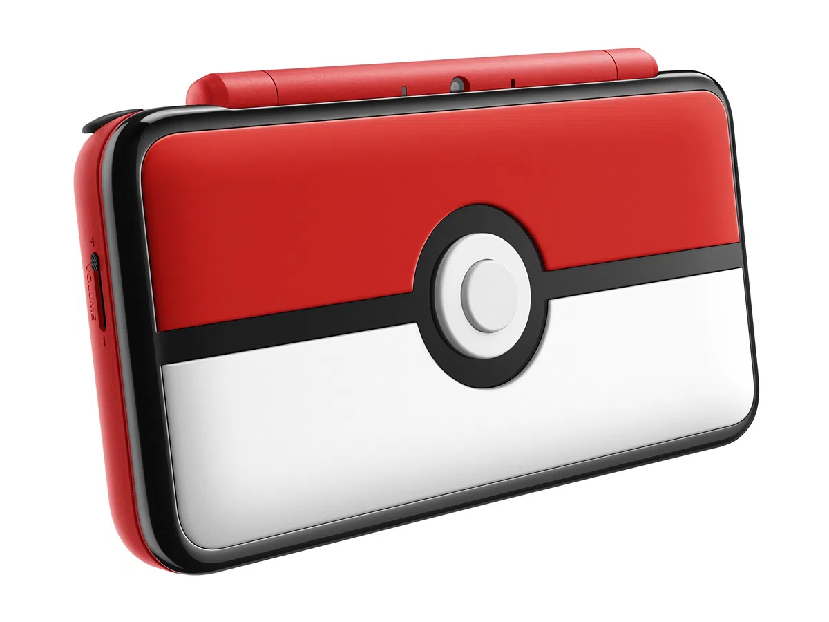 New Nintendo 2DS XL Poké Ball - Limited Edition