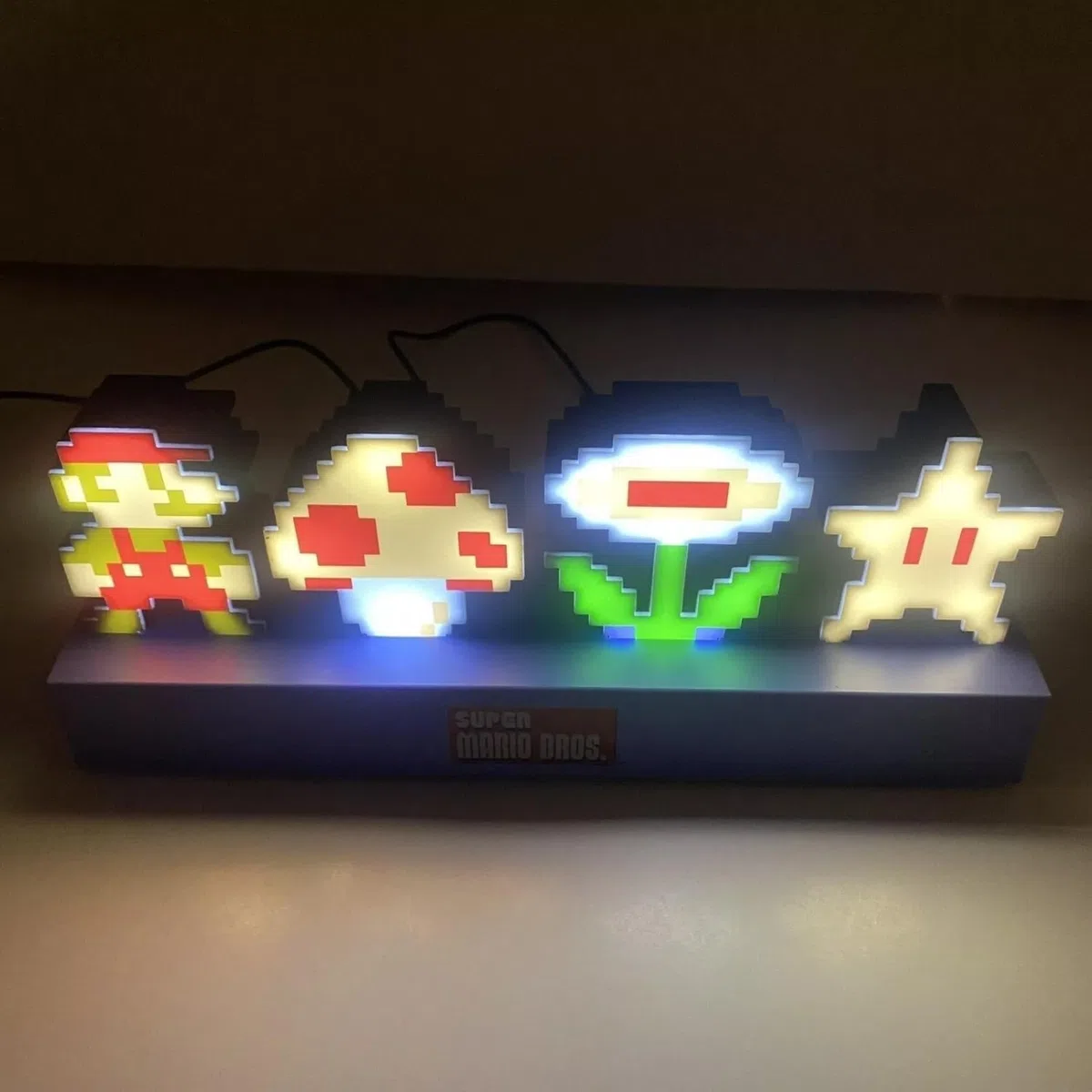 Paladone Super Mario Bros Icons Light, Decorative Light Up Figure