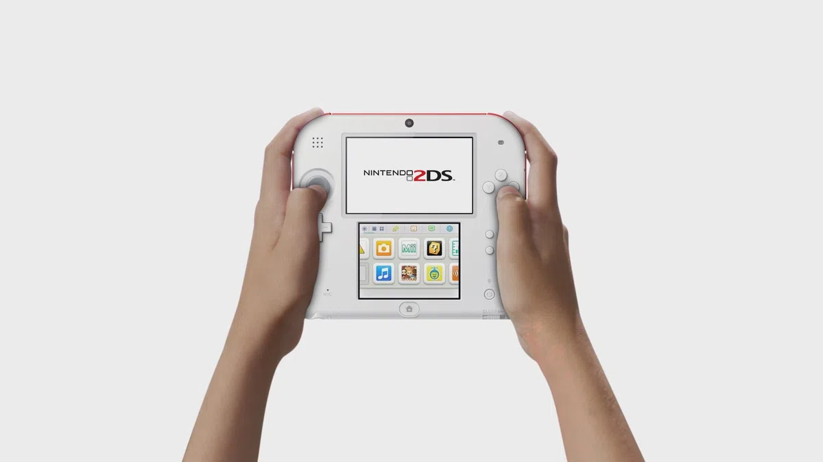 Nintendo 2DS Console, Bianco/Rosso