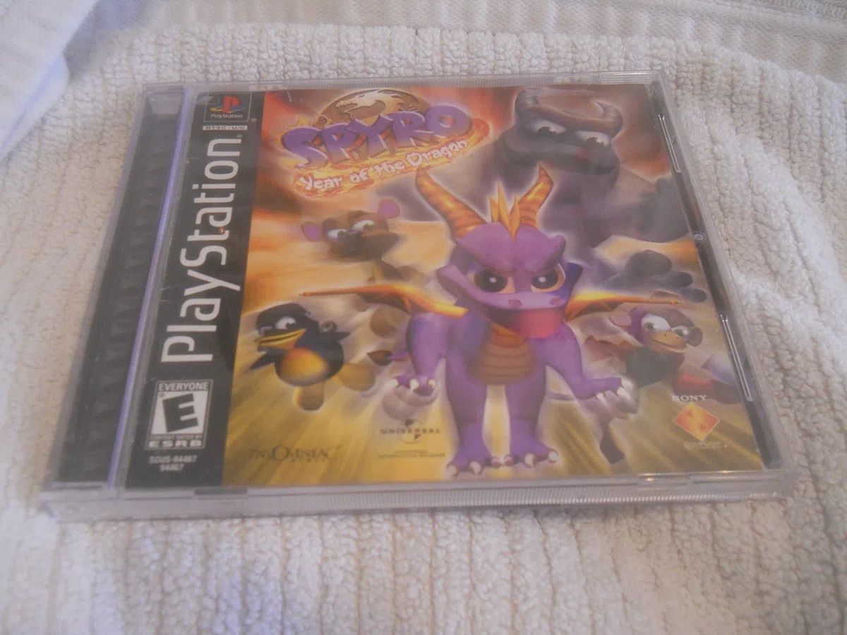 Spyro: Year of the Dragon (PS)