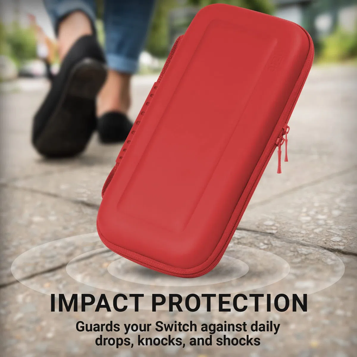 Orzly Custodia da trasporto compatibile con Nintendo Switch e New Switch Console OLED - rossa Custodia protettiva da viaggio portatile rigida Custodia a conchiglia con tasche per accessori e giochi